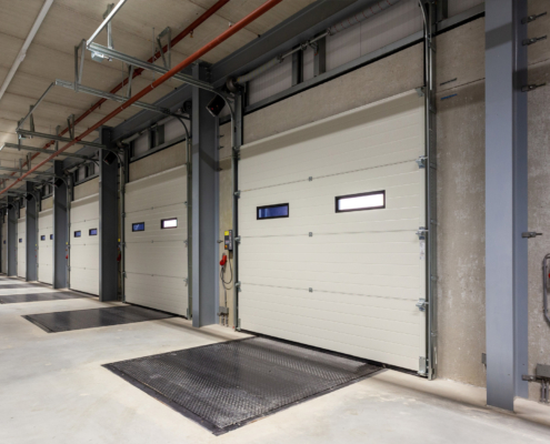 What to Expect During a Professional Dock Door Service Call